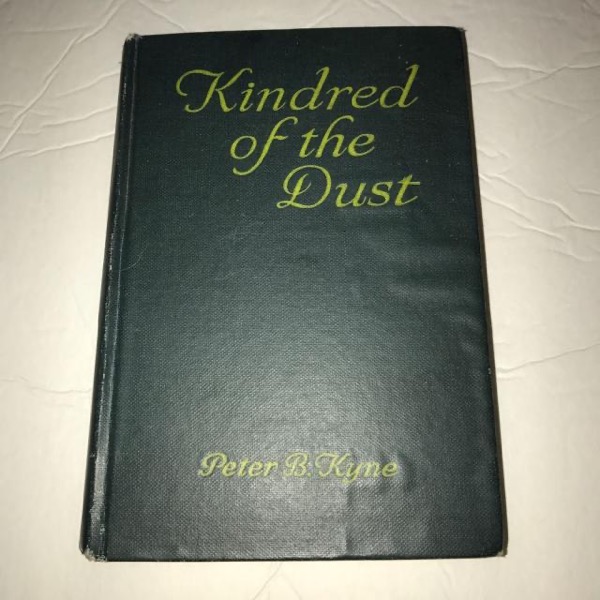 Read Kindred of the Dust online